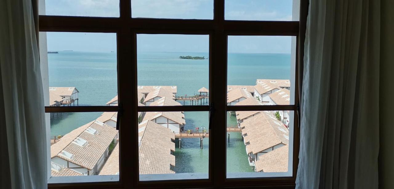 Water Chalet Or Premium Tower Seaview Port Dickson , Private Room Exterior foto